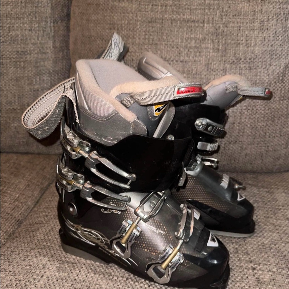 Black and Gray Ski Boots - Adjustable Buckle Design nordica